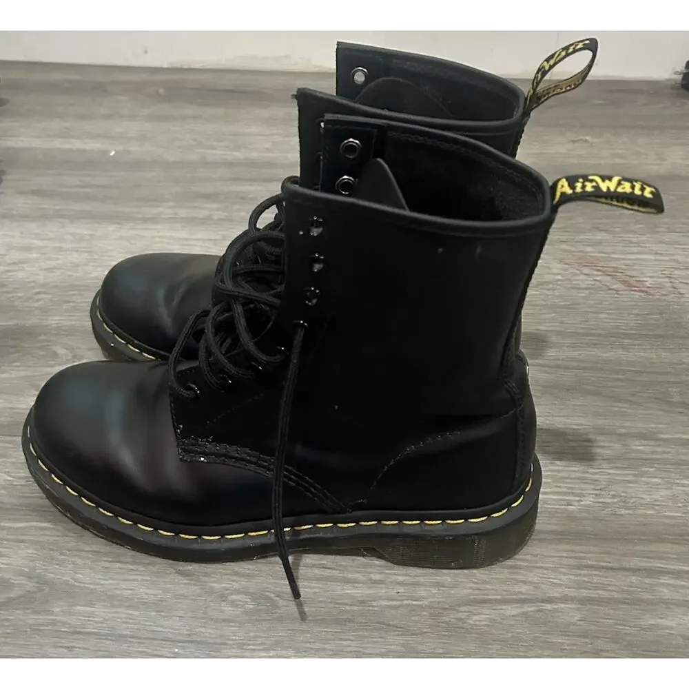 Dr. Martens 1460 Smooth Leather Black 8-Eye Boots Women’s US 8 EU 39